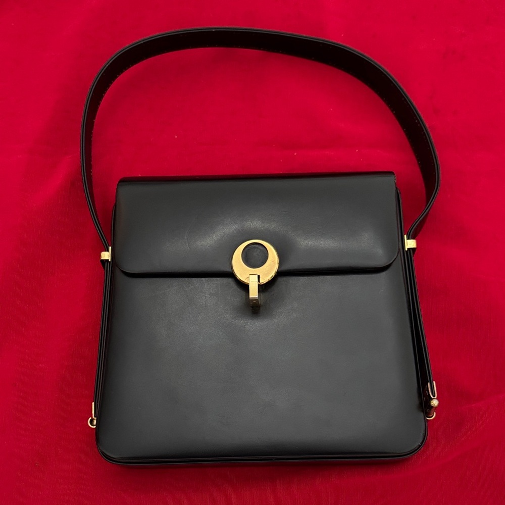 Jane Shilton vintage Elegant Black Leather Adjustable Shoulder Bag (mlb/rmt)